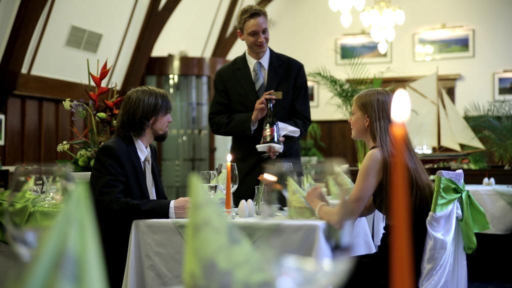 Ensana Hotel Pacifik Marianske Lazne Luaran gambar