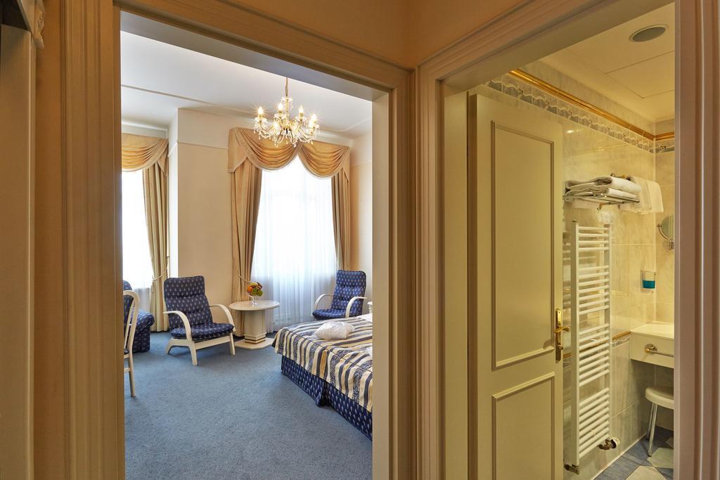 Ensana Hotel Pacifik Marianske Lazne Luaran gambar