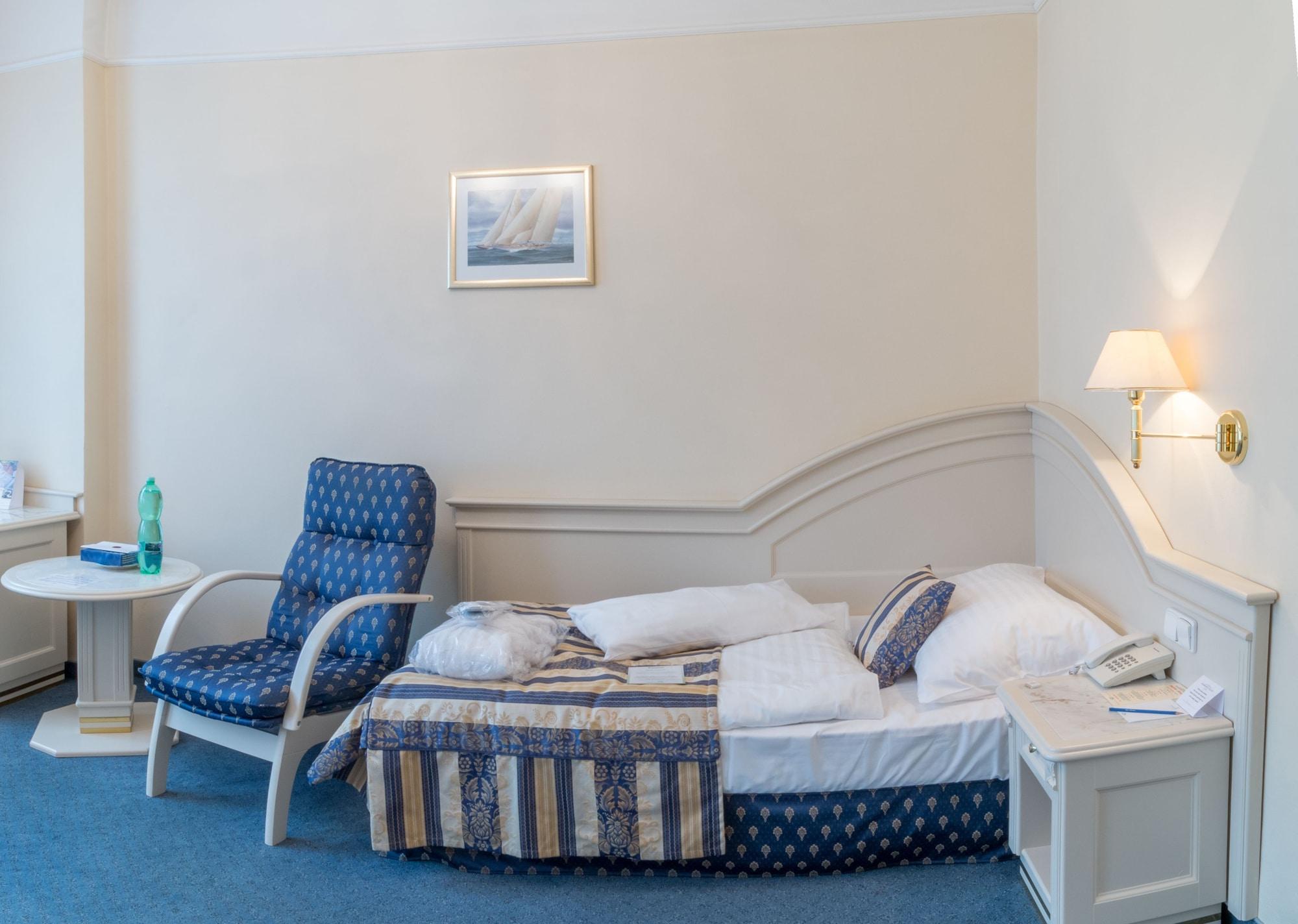Ensana Hotel Pacifik Marianske Lazne Luaran gambar