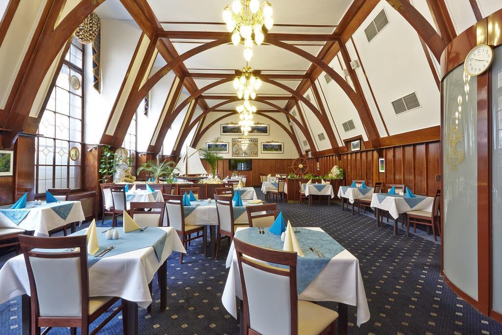 Ensana Hotel Pacifik Marianske Lazne Luaran gambar